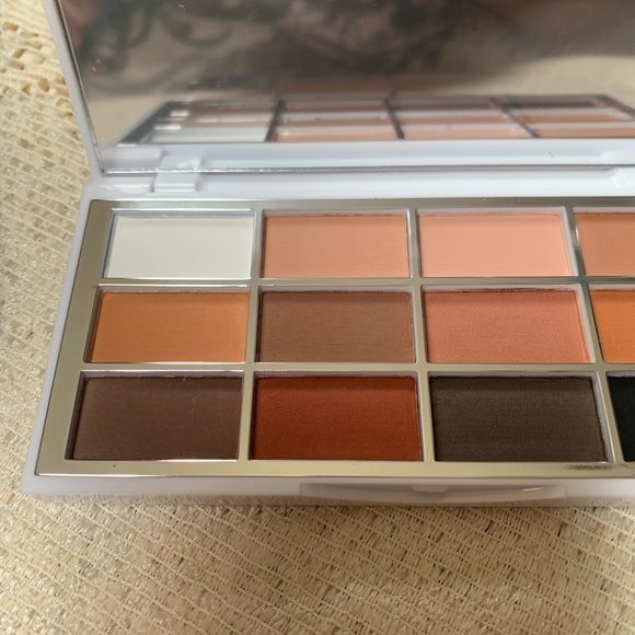 Aa Studio 3D Faux Mink Lashes and Eyeshadow Palette - Natural Shades Bundle - Picture 4 of 5